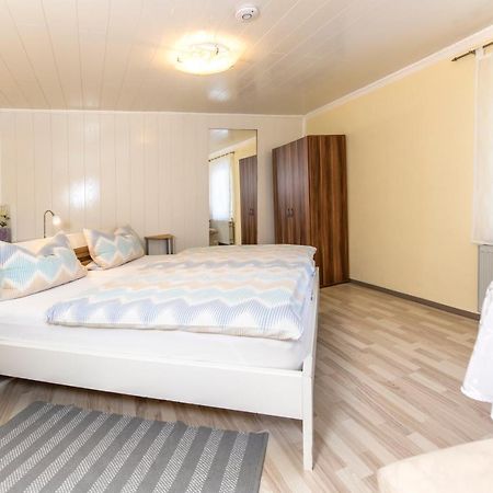 Gasthof Zum Burgkrug Leuchtenberg Екстер'єр фото